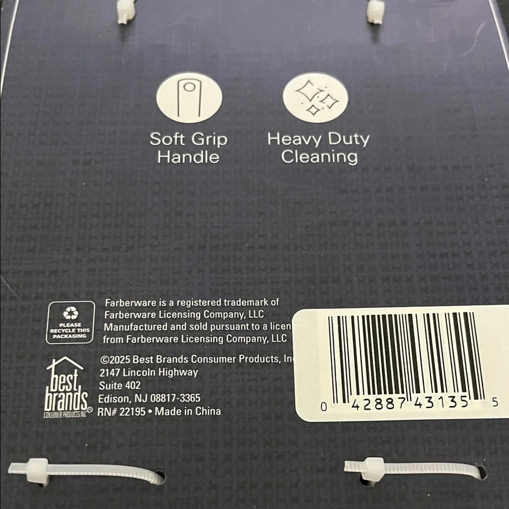 Farberware Cream and Tan Cleaning Brushes Set